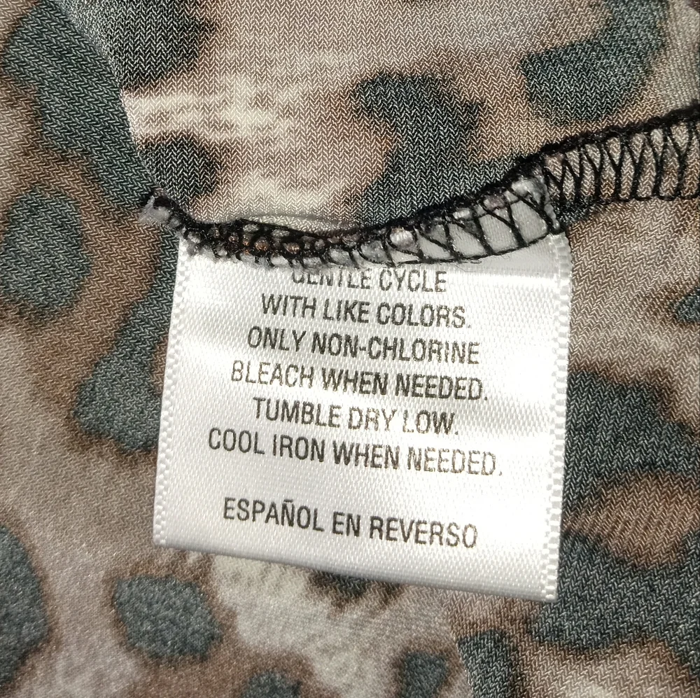 Leopard Print Women's Top - Picture 5 of 5